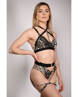 Goldy Top – side view, glitter-gold dance top perfect for pole dance training, performances and bold styling