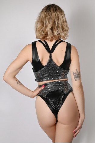 Sequin Strip Belt in silver – back view, sequin belt with detachable chains creating a hypnotic stage-ready effect