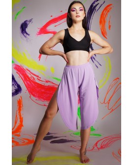 Boho pants in lilac – flowing dance pants for pole dance, exotic pole, floorwork and belly dance, front view