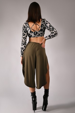 Boho pants in olive – lightweight boho dance pants with elastic waistband, ideal for pole dance and high heels, back view