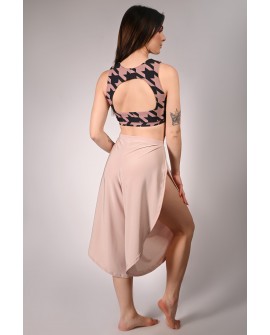 Boho pants in angel wing– lightweight boho dance pants with elastic waistband, ideal for pole dance and high heels, back view