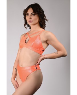 Future Shorts in orange side view – shimmering dance shorts