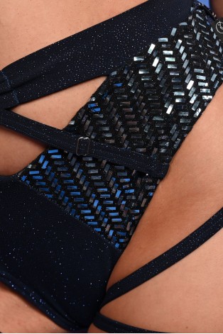 siren shorts in navy blue, detail adjustable thigh straps close up