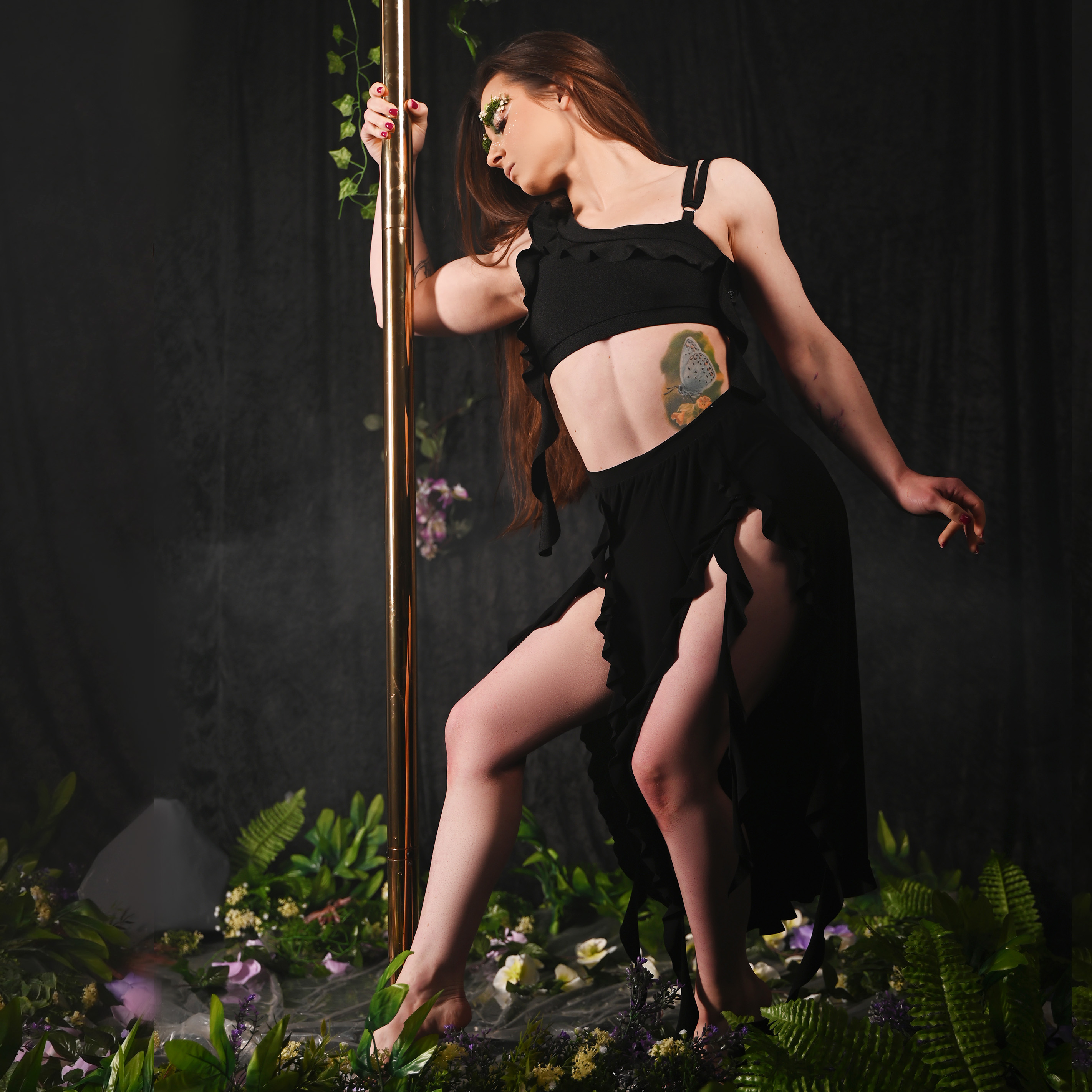 black frills pants pole dance flowy outfit exotic pole wear